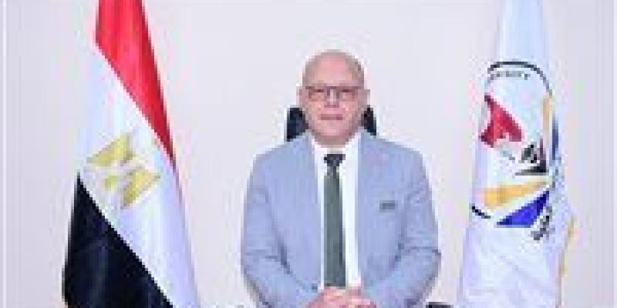 بالبلدي : 2500
      جنيه
      مكافأة
      للكوادر
      الأكاديمية
      والإدارية
      بجامعة
      سوهاج..
      ما
      السبب؟