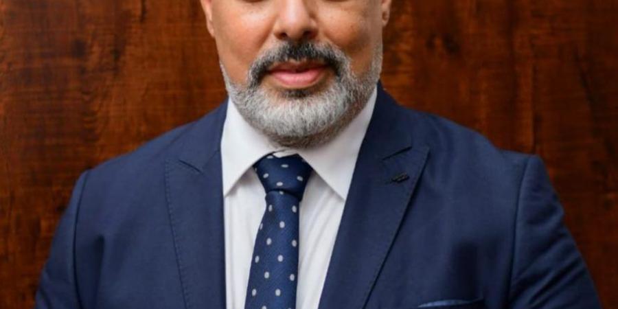 بالبلدي : شعبة
      الذهب
      تستعد
      لإطلاق
      مبادرة
      لإنعاش
      مبيعات
      المشغولات
      بعد
      3
      سنوات
      من
      هيمنة
      السبائك 