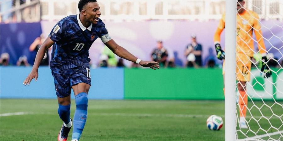 بالبلدي : ترتيب
      الهدافين
      التاريخيين
      لكأس
      العالم
      بعد
      هدف
      مبابي
      أمام
      باراجواي