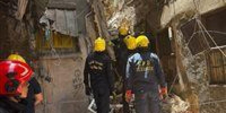 بالبلدي: مصرع
      شخص
      في
      انهيار
      عقار
      بمنطقة
      الجمرك
      بالإسكندرية