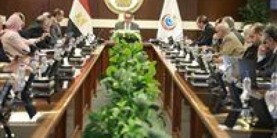 بالبلدي: وزير
      الصحة
      يترأس
      الاجتماع
      الثاني
      للجنة
      العليا
      لجودة
      الرعاية
      الصحية
      وسلامة
      المرضى