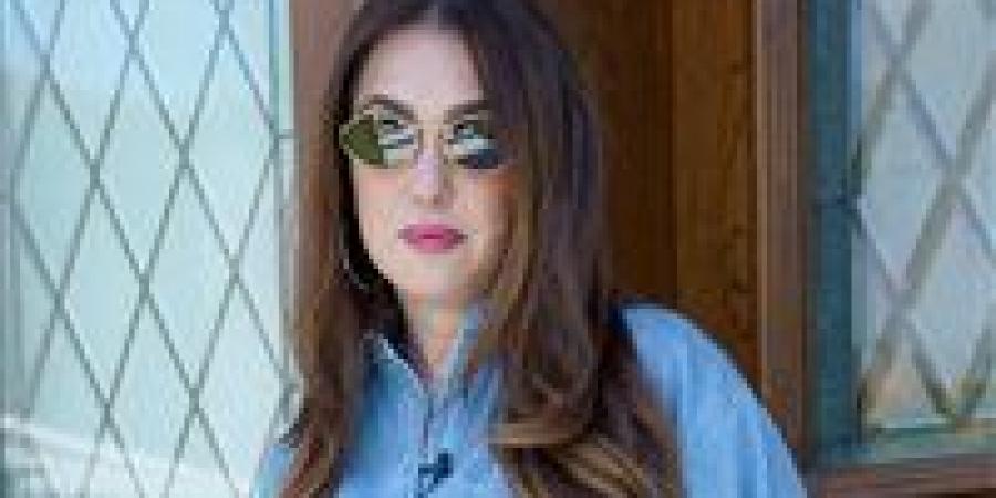 بالبلدي: كندة
      علوش:
      “شخصيتي
      انفعالية
      واندفاعية
      ومتسرعة..
      وأنزعج
      من
      بعض
      صفاتي”