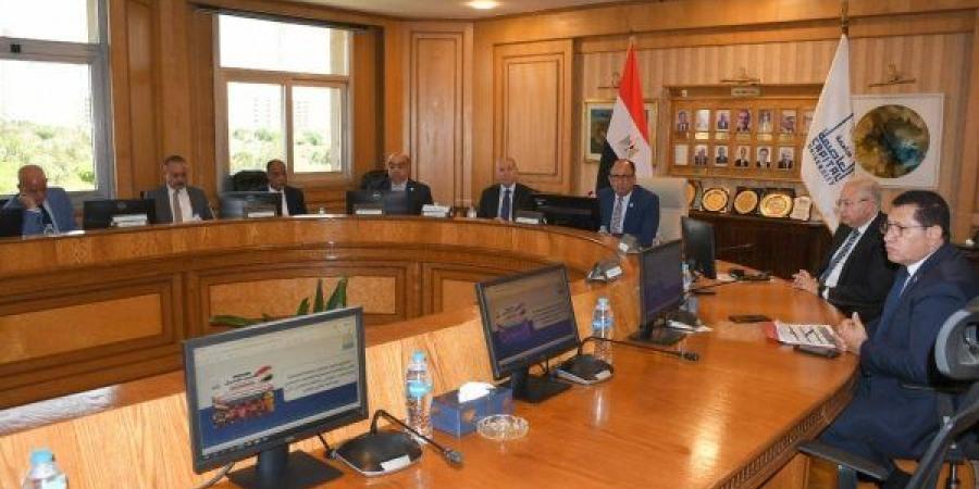 بالبلدي: مجلس
      جامعة
      العاصمة
      يعلن
      قرارات
      جديدة
      لتطوير
      التعليم
      والشراكات
      الدولية