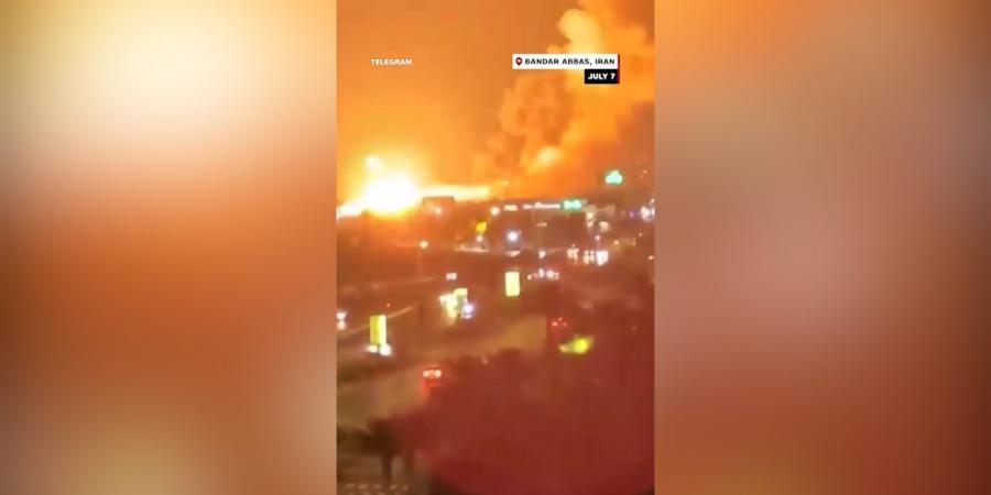 بالبلدي: قرب مضيق هرمز.. ضربات أمريكية على بندر عباس وسيريك كـ"عقاب" لإيران