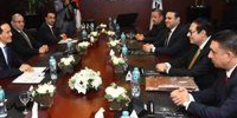بالبلدي : جامعة
      القاهرة
      والهيئة
      العامة
      للاستثمار
      تبحثان
      دعم
      التحول
      الرقمي
      والذكاء
      الاصطناعي