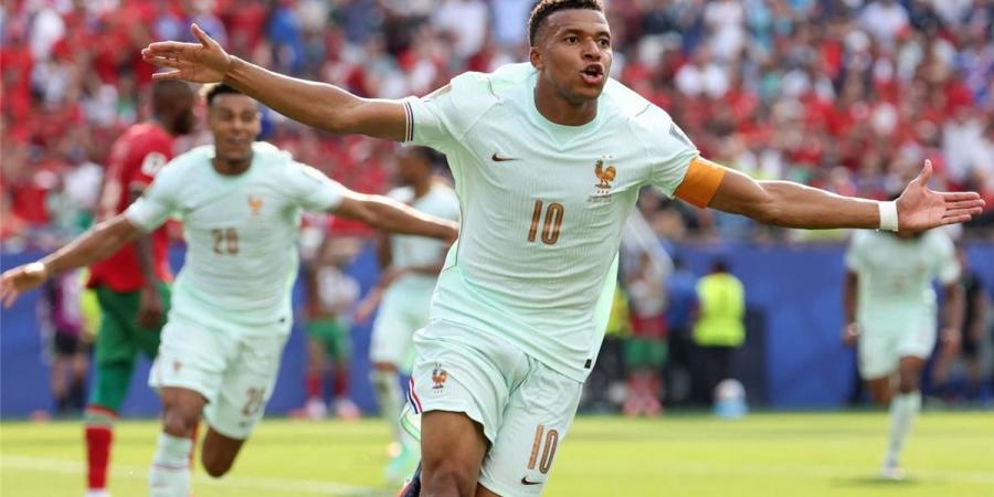 بالبلدي : موقف
      كيليان
      مبابي
      من
      نصف
      نهائي
      كأس
      العالم
      بعد
      إصابته
      أمام
      المغرب