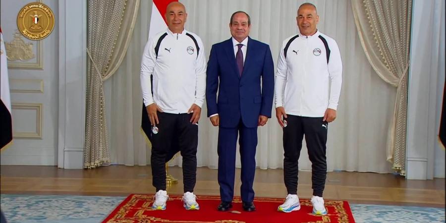 بالبلدي: اتحا
      الكرة
      يتوجه
      بالشكر
      والتقدير
      إلى
      فخامة
      الرئيس
      عبد
      الفتاح
      السيسي