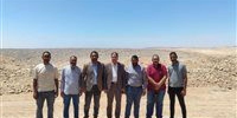 بالبلدي : فرع
      جامعة
      الأزهر
      للوجه
      القبلي
      يتسلم
      26
      فدانًا
      بقنا
      الجديدة
      لإنشاء
      كليات
      جديدة