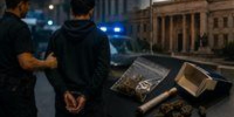بالبلدي: إحالة
      عامل
      إلى
      الجنايات
      بتهمة
      إحراز
      الحشيش
      بقصد
      التعاطي
      في
      المعادي