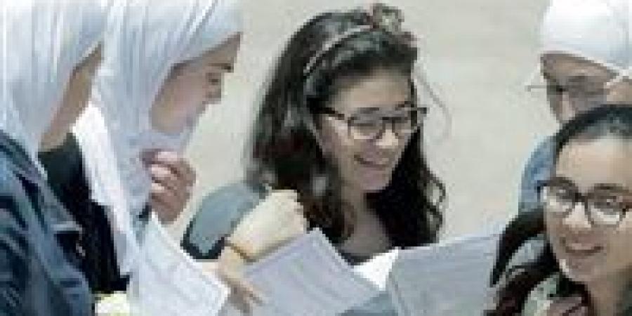 بالبلدي : عاجل|
      تنسيق
      الدبلومات
      الفنية
      2026..
      قائمة
      الكليات
      والمعاهد
      المتاحة
      للحاصلين
      على
      دبلوم
      صنايع