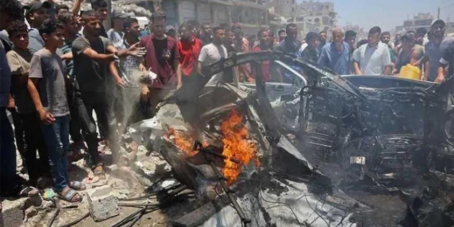 11
      شهيدا
      في
      هجمات
      إسرائيلية
      على
      غزة
      بينهم
      عائلة
      من
      6
      أفراد