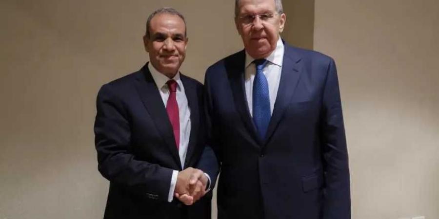 وزير
      الخارجية
      يلتقي
      نظيره
      الروسي
      على
      هامش
      الاجتماع
      الوزاري
      لمنظمة
      الآسيان