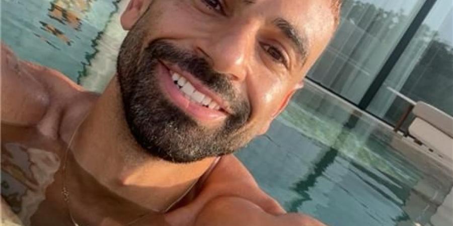 بالبلدي : صورة
      |
      بعد
      اقتراب
      حسم
      وجهته..
      محمد
      صلاح
      يقضي
      إجازته
      في
      دولة
      أوروبية