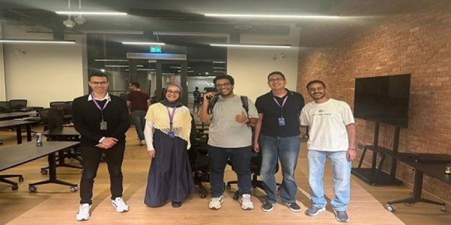 بالبلدي: طالب
      من
      جامعة
      عين
      شمس
      يحصد
      الصدارة
      بمشروع
      ذكاء
      اصطناعي
      يخدم
      البنوك