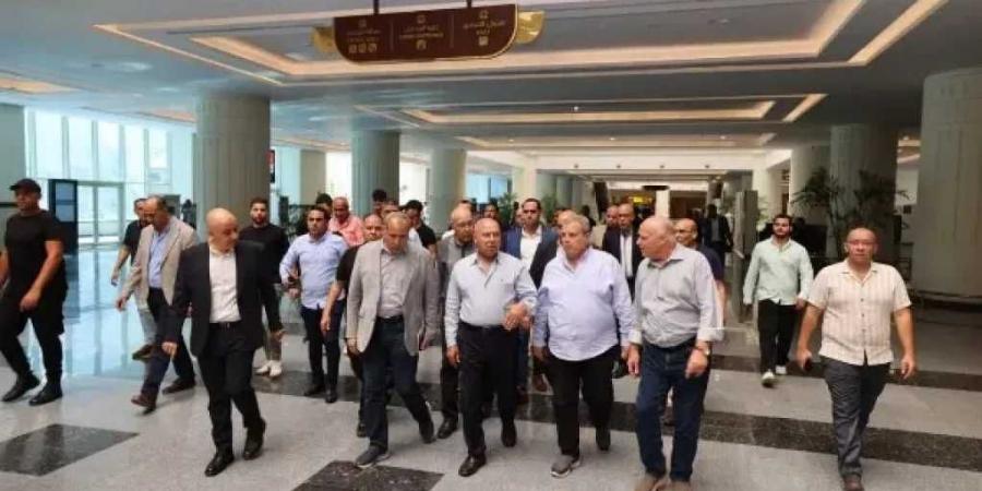 كامل
      الوزير
      يتفقد
      محطة
      قطارات
      صعيد
      مصر
      ببشتيل..
      توجيهات
      برفع
      مستوى
      الخدمات
      ومتابعة
      أعمال
      الصيانة