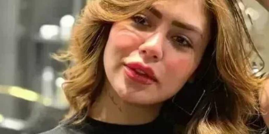 تطورات
      جديدة
      في
      قضايا
      هدير
      عبد
      الرازق..
      وقف
      محاكمة
      غسل
      الأموال
