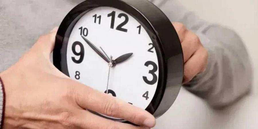 موعد
      تطبيق
      التوقيت
      الشتوي
      2026
      في
      مصر..
      اعرف
      هتأخر
      الساعة
      60
      دقيقة
      إمتى؟