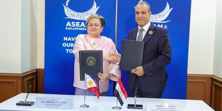 بالبلدي : مصر
      تفتح
      السوق
      الفلبينية
      أمام
      5
      محاصيل
      زراعية..
      نفاذ
      فوري
      للعنب
      والبصل
      والثوم
      والطماطم
      والجزر