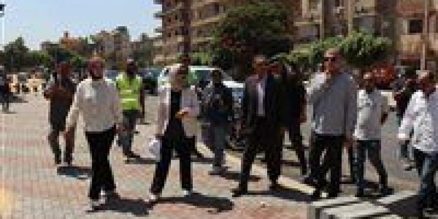 بالبلدي: بطول
      500
      متر..
      محافظ
      القليوبية
      يتفقد
      مشروع
      تطوير
      شارع
      الحرية
      أمام
      مستشفى
      القناطر
      العام