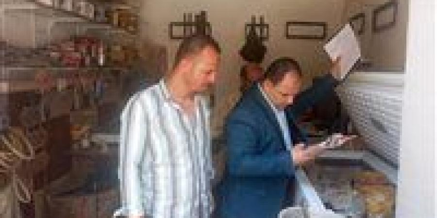 بالبلدي: ضبط
      لحوم
      وأسماك
      وألبان
      وأغذية
      فاسدة
      خلال
      حملة
      تموينية
      بالمنيا