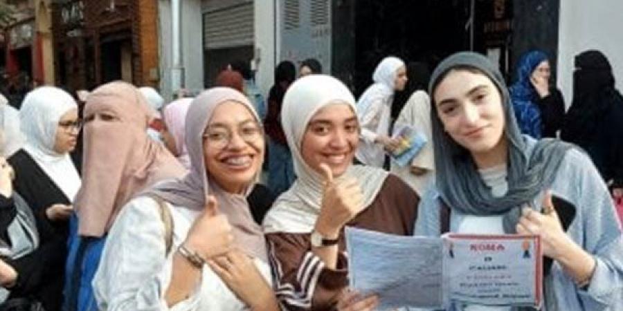 بالبلدي: موعد
      إعلان
      أسماء
      أوائل
      الثانوية
      العامة
      2026..
      الحسم
      خلال
      ساعات
      والنتيجة
      تقترب