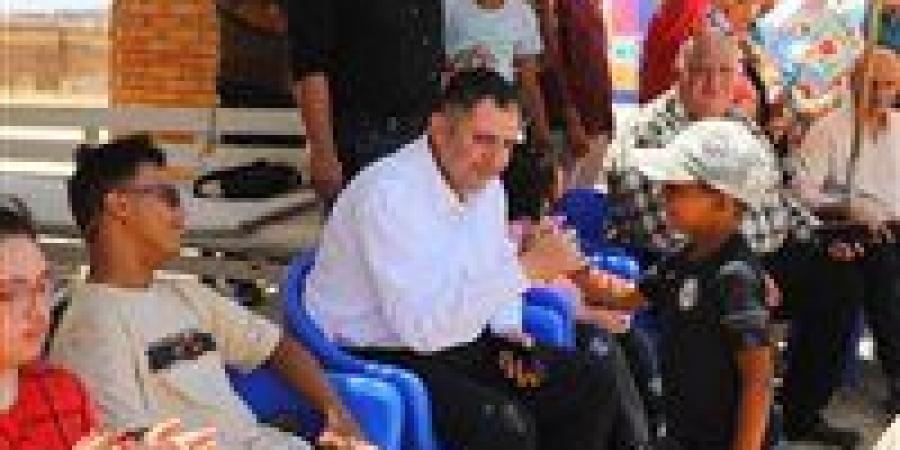 بالبلدي: فعاليات
      ترفيهية
      ودعم
      نفسي
      على
      شاطئ
      النخيل..محافظ
      دمياط
      يشارك
      أبناء
      ذوي
      الهمم