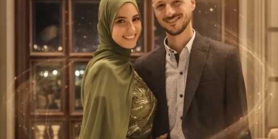 فرحة
      النجاح
      لا
      توصف..
      أولياء
      الأمور
      يشاركون
      أبناءهم
      فرحة
      الثانوية
      العامة