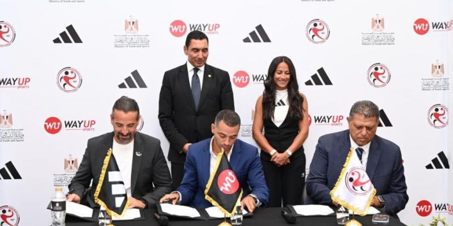 بالبلدي : شراكة
      استراتيجية
      بين
      أديداس
      وWayUp
      Sports
      والاتحاد
      المصري
      لكرة
      اليد
      لدعم
      منتخبات
      اليد
      الوطنية
      وتعزيز
      حضورها
      العالمي