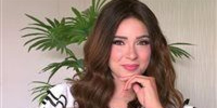 بالبلدي: نورهان:
      كنت
      بدخل
      الحمام
      أعيط
      بسبب
      الانتقادات