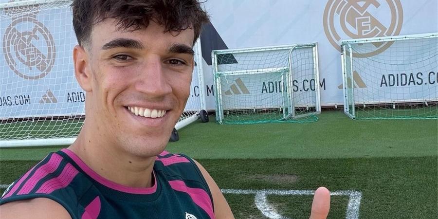 بالبلدي : إسبي:
      ما
      رأيته
      في
      ريال
      مدريد
      أذهلني..
      وسأرد
      الجميل
      لـ
      مورينيو