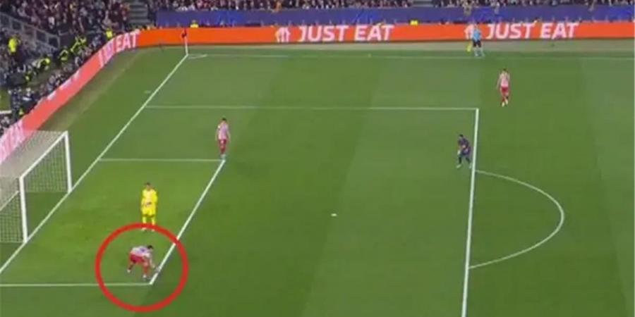 بالبلدي : يويفا
      يحسم
      جدل
      ركلة
      جزاء
      برشلونة
      أمام
      أتلتيكو
      مدريد
      في
      دوري
      أبطال
      أوروبا