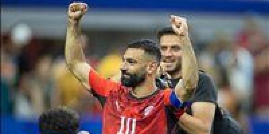 بالبلدي: صلاح
      يقترب
      من
      الدوري
      التركي..
      ومرموش
      باقٍ
      مع
      مانشستر
      سيتي