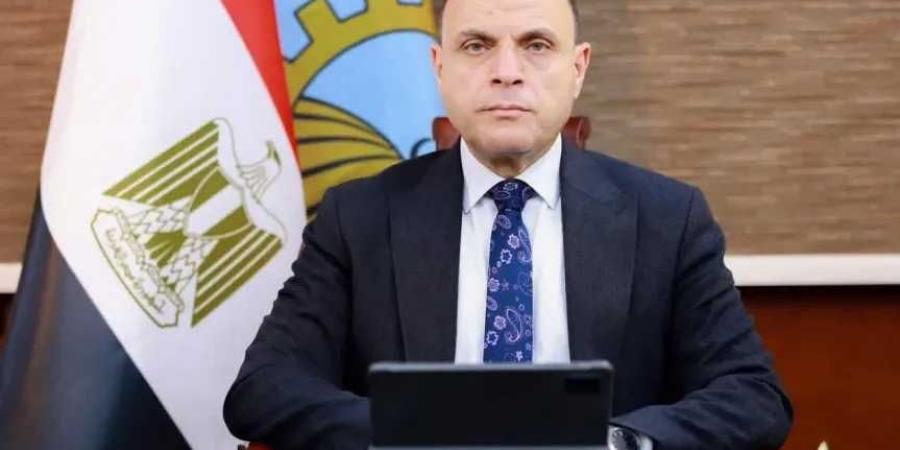 فجر
      اليوم..محافظ
      الغربية
      يتفقد
      أعمال
      رصف
      الطبقة
      السطحية
      النهائية
      لطريق
      نهطاى–كفر
      شاهين
      بطول
      1.5
      كم