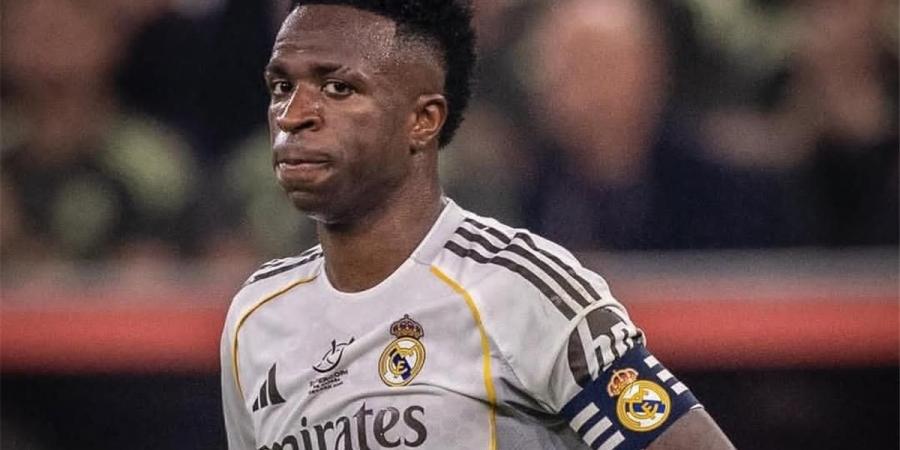 بالبلدي : ريال
      مدريد
      يقدم
      عرضًا
      أخيرًا
      لتجديد
      عقد
      فينيسيوس
      جونيور