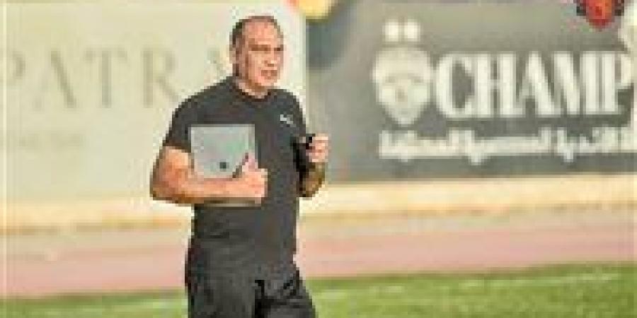 بالبلدي: تفاصيل
      جلسة
      علي
      ماهر
      مع
      لاعبي
      سيراميكا
      استعدادًا
      للموسم
      الجديد